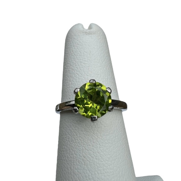 Vintage peridot ring - Picture 5 of 7